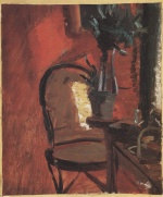 Bild:Stuhl mit Pflanze vor roter Wand
