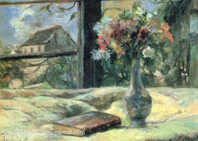 Blumenvase am Fenster