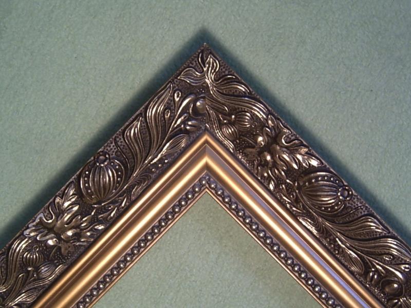 Pompadour gold