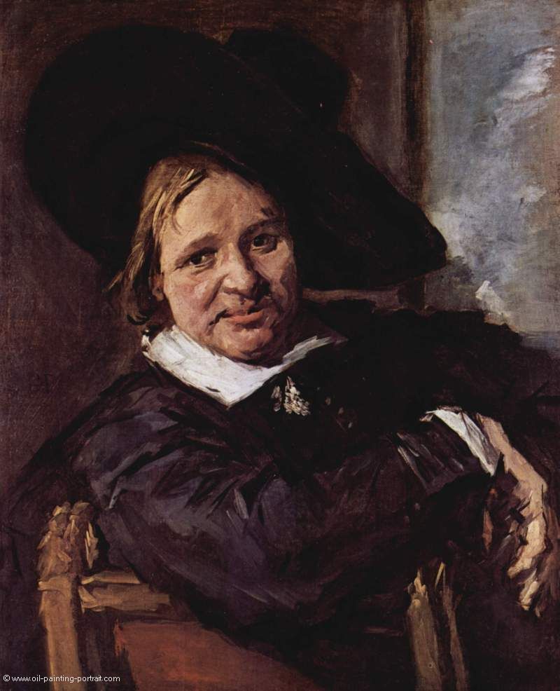 Portrait eines sitzenden Mannes mit schraegem Hut, den rechten Arm auf der Stuhllehne