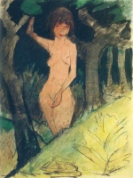 Bild:Zwischen Bäumen stehendes Mädchen